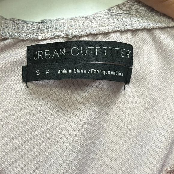 Urban Outfitters Rosie Mesh Romper Renaissance Pink Womens Size Small - Picture 9 of 15